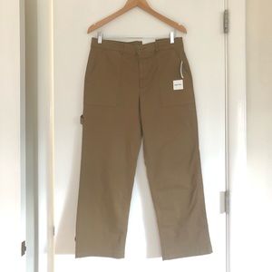 Old Navy High Rise Cargo Pant (NEW)
